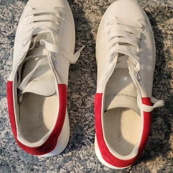 Mens Alexander McQueen White and Red Sneakers - Picture 3 of 7